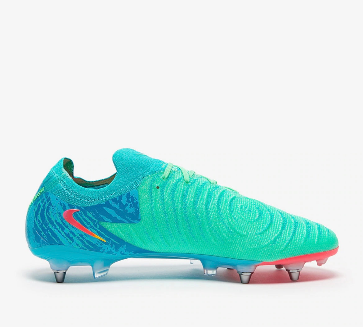 Nike Blue Phantom Luna II Elite FG